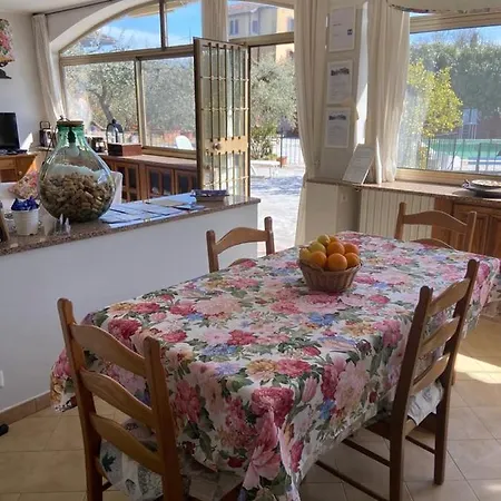 Feriehus Villino Maria Sarzana